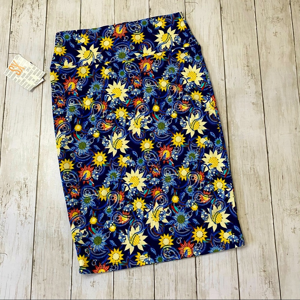 NWT LULAROE CASSIE PENCIL SKIRT XS Final Sale